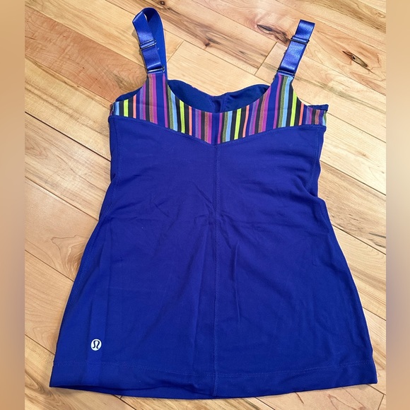LuluLemon Tank With Built In Bra - Picture 2 of 4